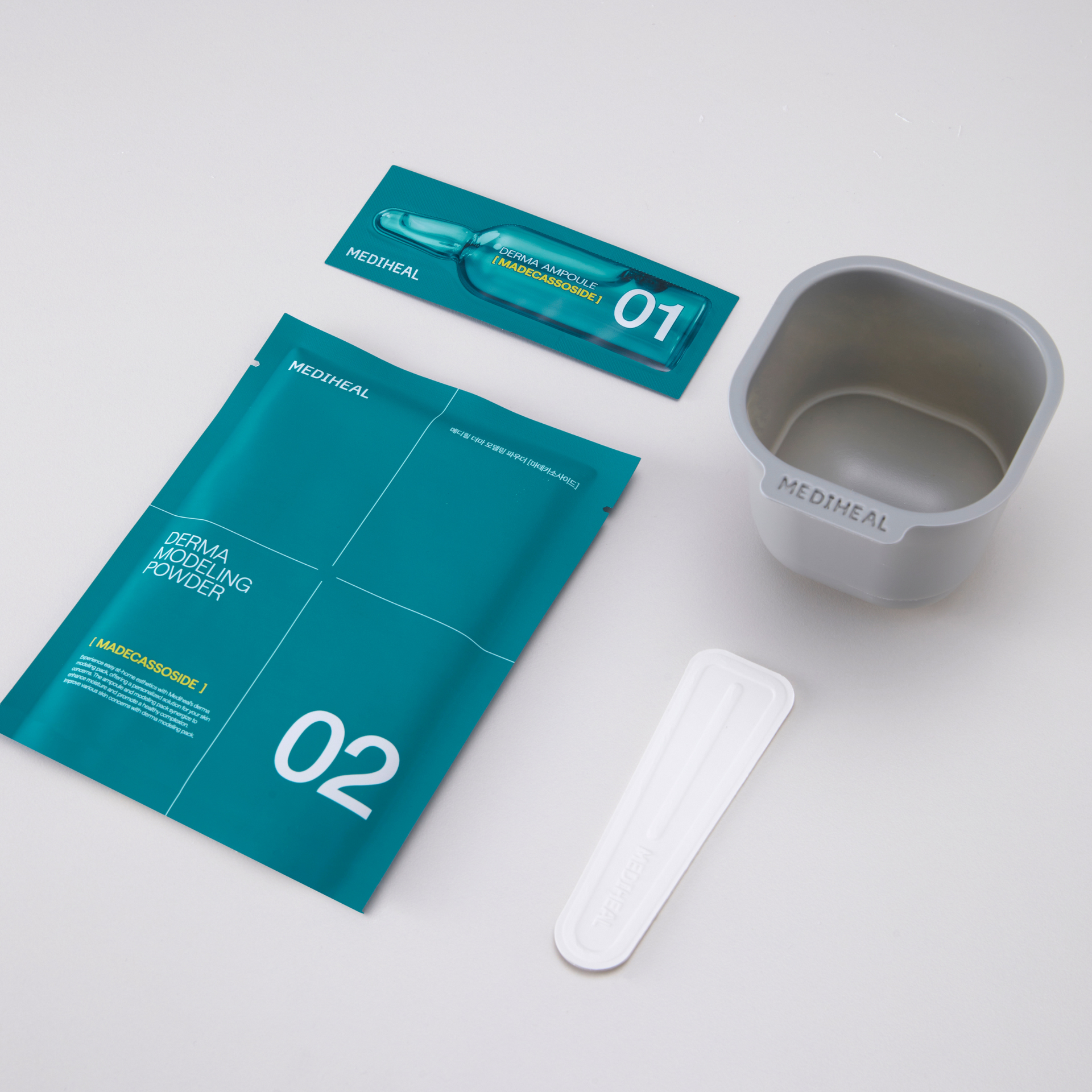 [Mediheal] Derma Modeling Pack Madecassoside Blemish (Ampulle 2ml+ Pulver 28g)